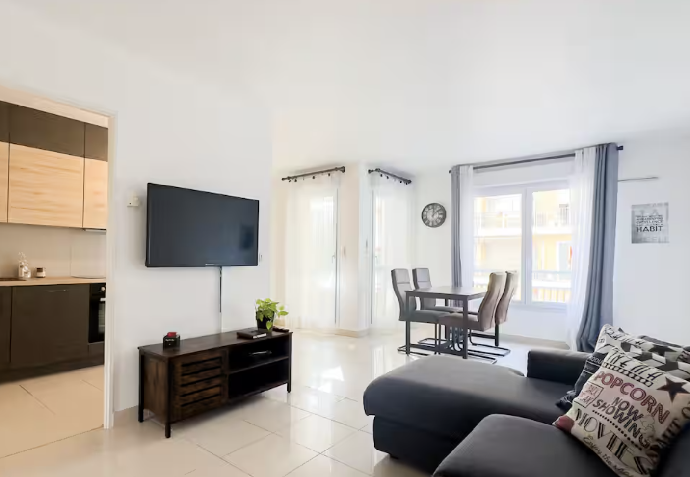 Location saisonnière Côte d'Azur - appartement 73